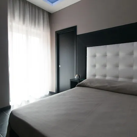 Fly Boutique 3*