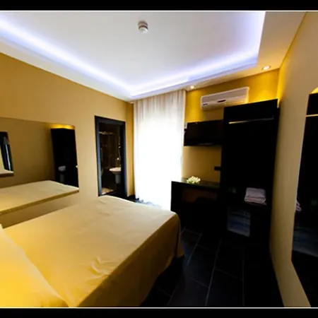 Fly Boutique Hotel Naples