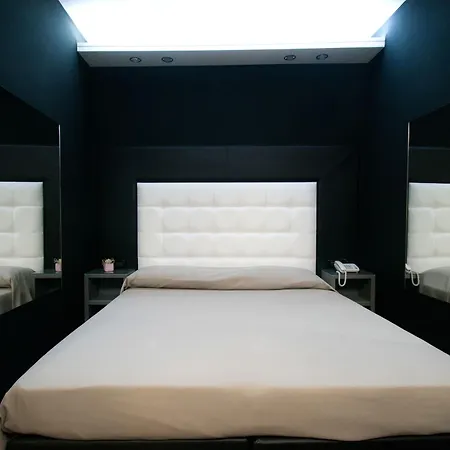 Fly Boutique Hotel Neapol