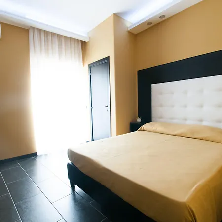 Ξενοδοχείο Fly Boutique 3*