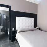 מלון Fly Boutique נאפולי