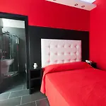 Fly Boutique מלון נאפולי